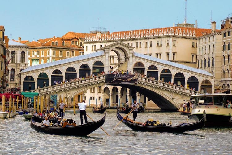 A Magia de Veneza: Descubra a cidade flutuante pela primeira vez