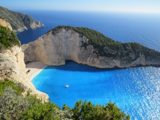 Aproveite‍ ao máximo:⁢ Atividades​ imperdíveis na Praia de ⁣Navagio